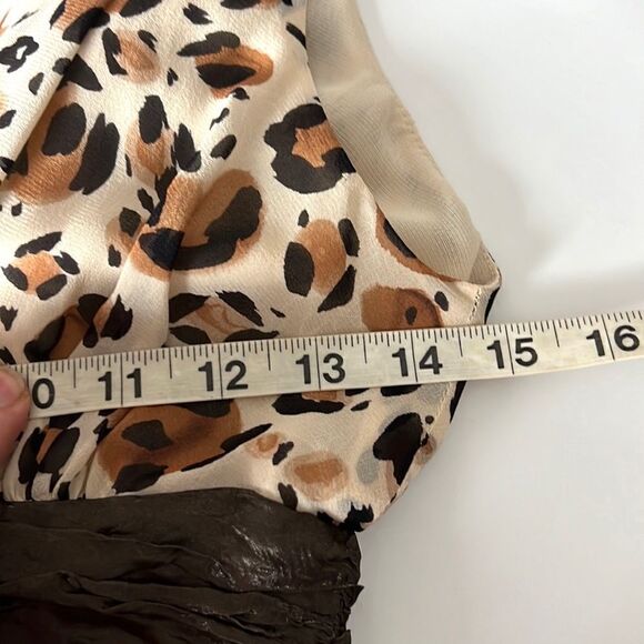 Nicole Miller Collection Silk Dress Empire Style Animal Print Deep V-Neck size 0 - Picture 11 of 12
